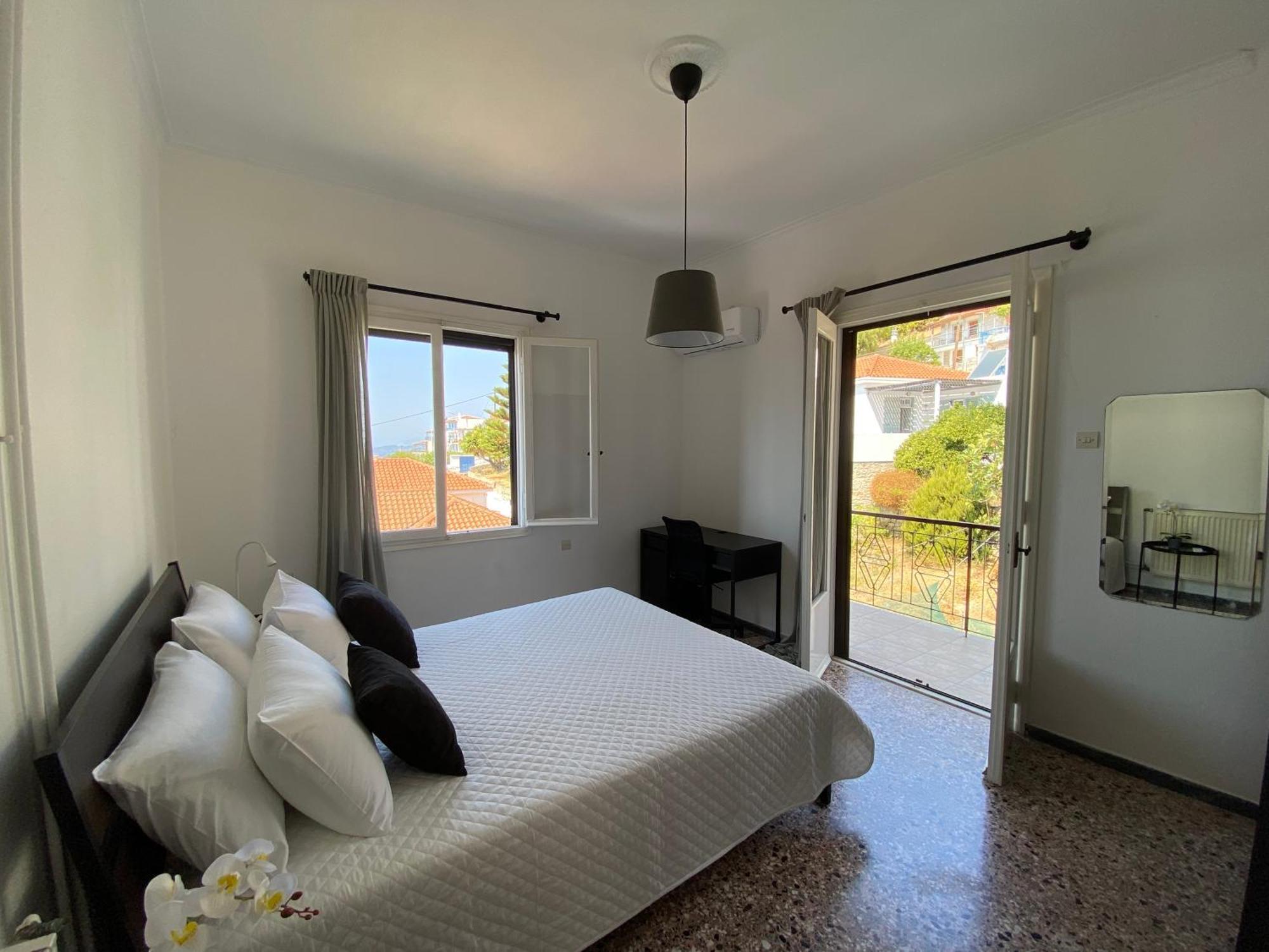 Demie And George Ηouse Villa Loutraki  Exterior photo