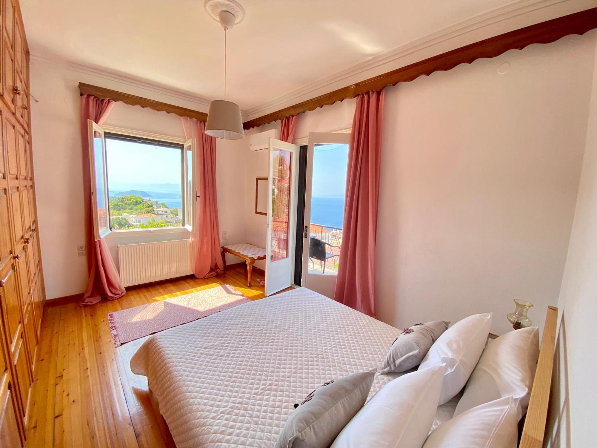 Demie And George Ηouse Villa Loutraki  Exterior photo